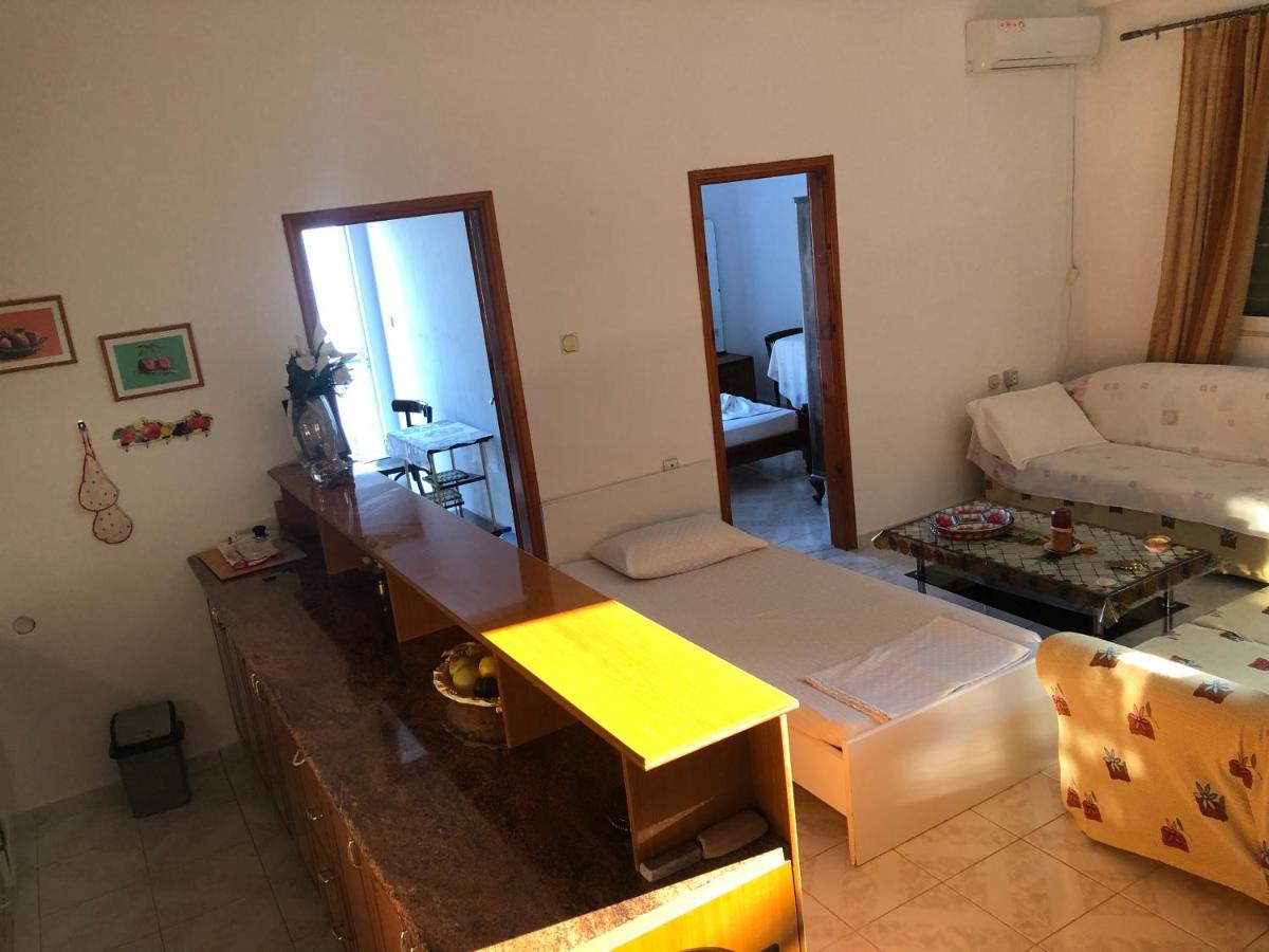 شقة Dina House هيماري المظهر الخارجي الصورة